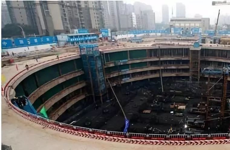 工地突发塌方怎么办？深基坑安全管理怎么做？